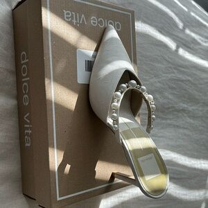 Dolce vita pearl heel